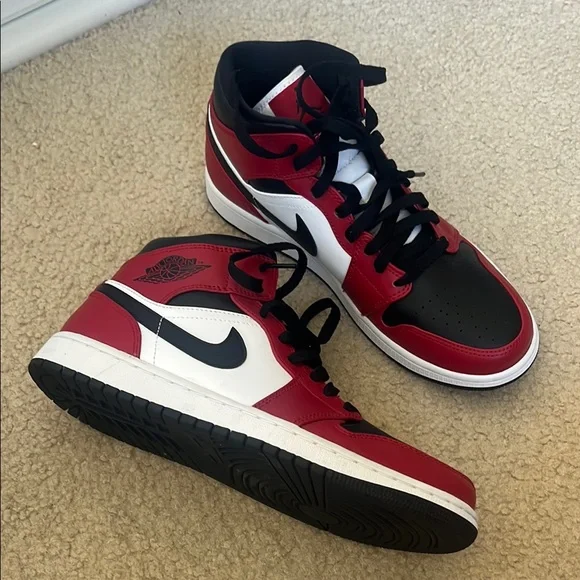 Nike Air Jordan 1 Mid Red and Black Sneakers High-Top Style with box - Picture 3 of 6